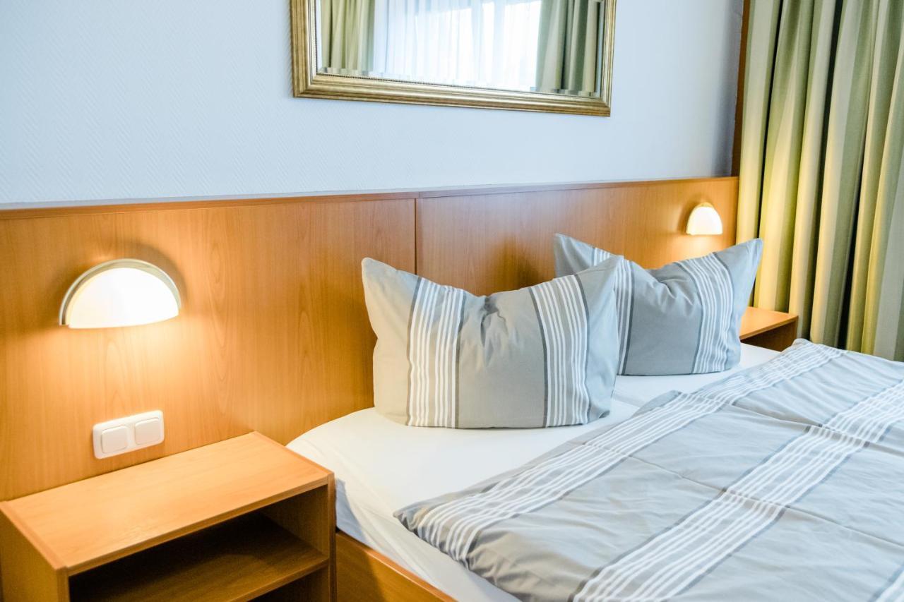 Hotel Mueller Genthin Esterno foto